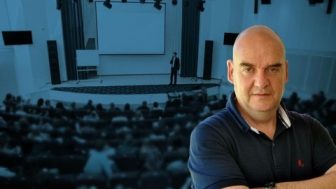 Máster en Oratoria: Convence y Enamora al Hablar en Público.
