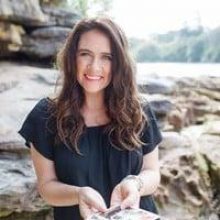 Sal Jade – Bestselling Tarot Instructor & Intuitive Healing Coach